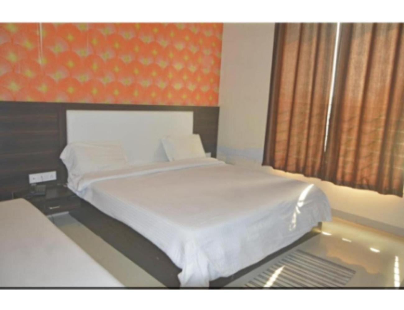 Hotel Fun N Food , Mandu ภายนอก รูปภาพ