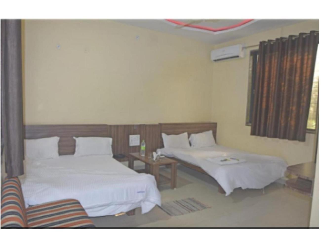 Hotel Fun N Food , Mandu ภายนอก รูปภาพ