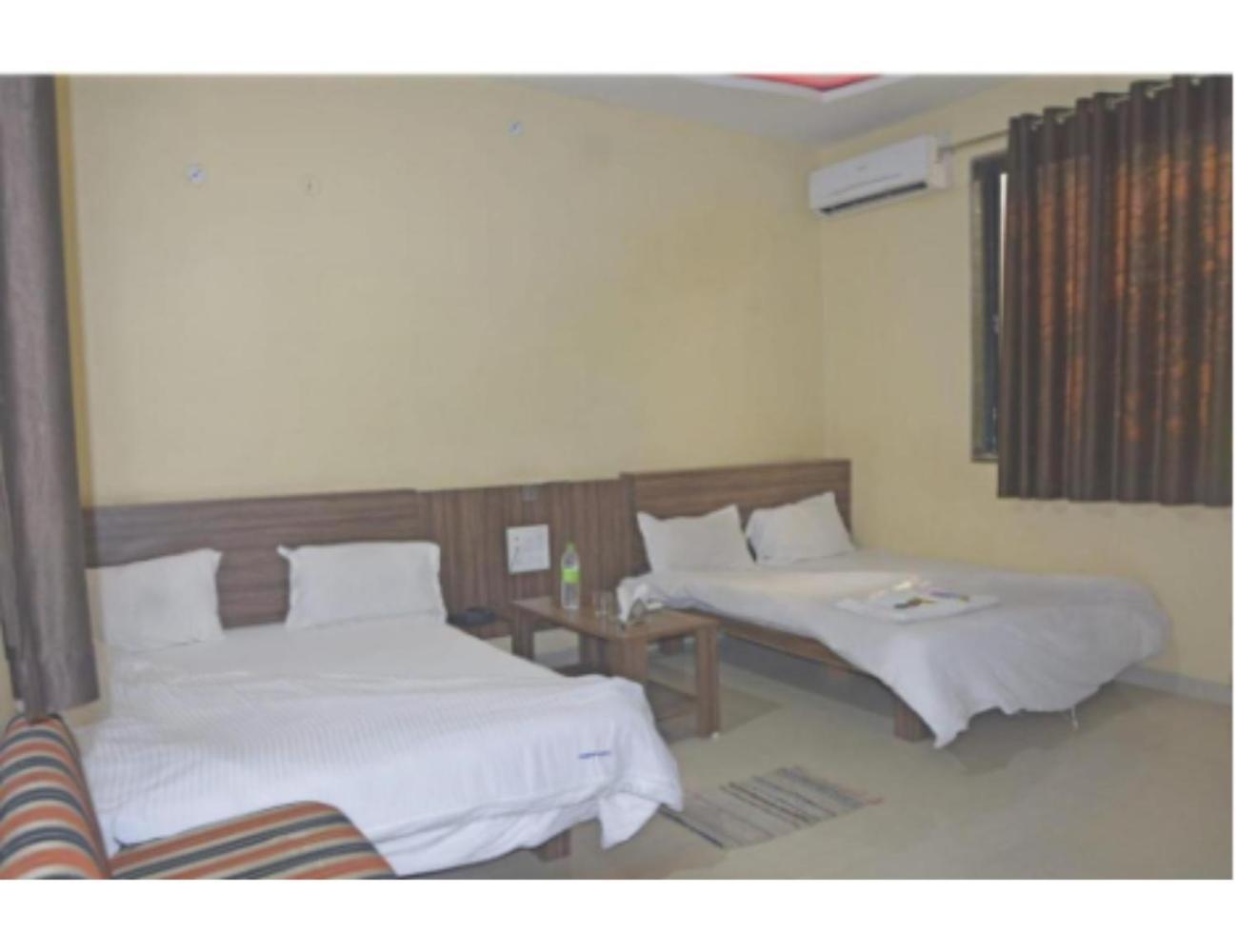 Hotel Fun N Food , Mandu ภายนอก รูปภาพ