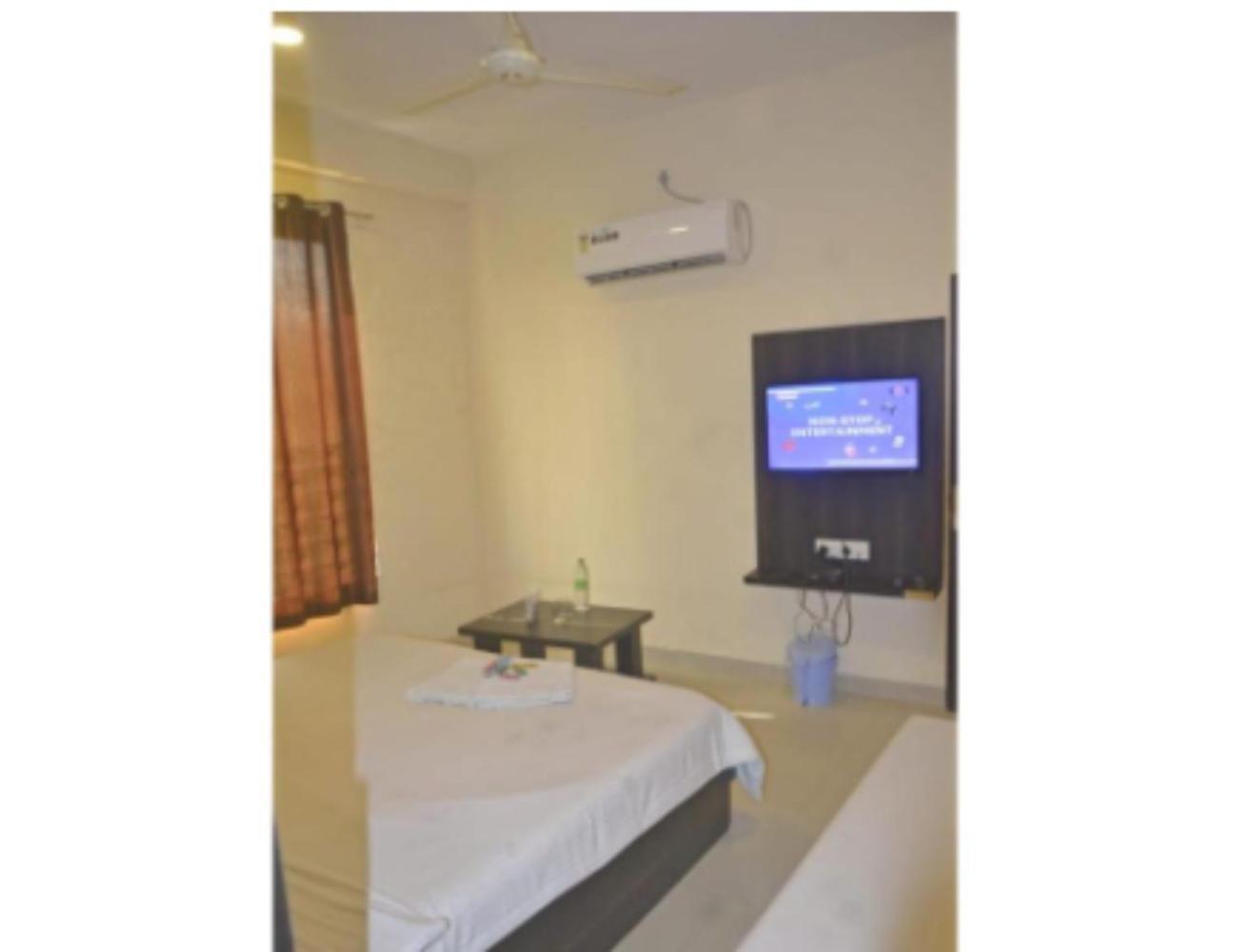 Hotel Fun N Food , Mandu ภายนอก รูปภาพ